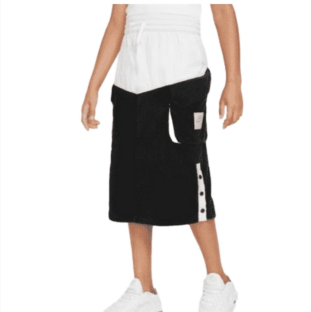 Nike Sportswear Long Fleece Cargo Skirt Size XL (Big Girl)